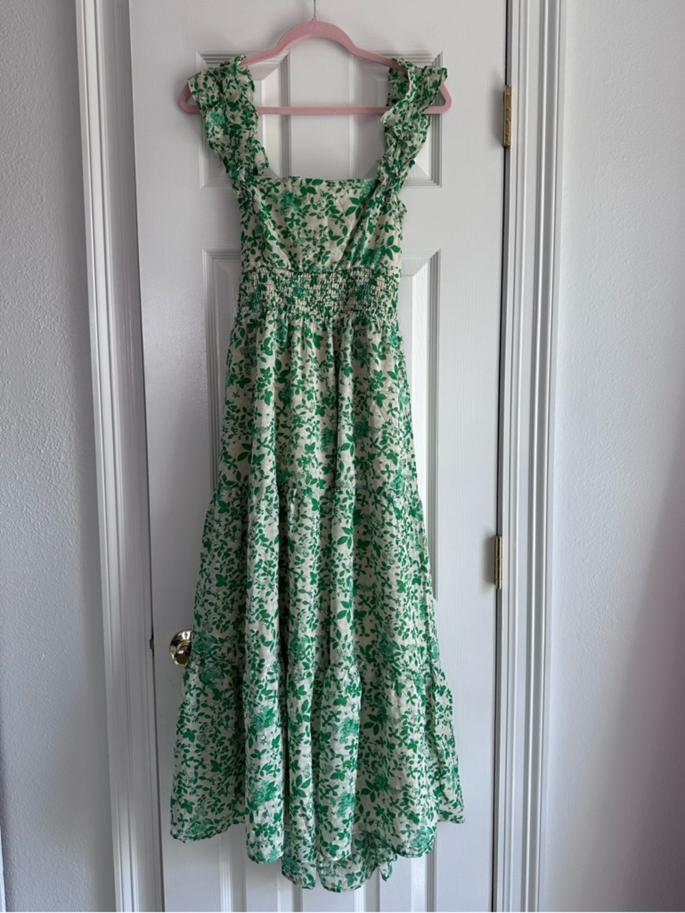 TCEC Green Floral Maxi Dress with open back Size Large - perfect condition